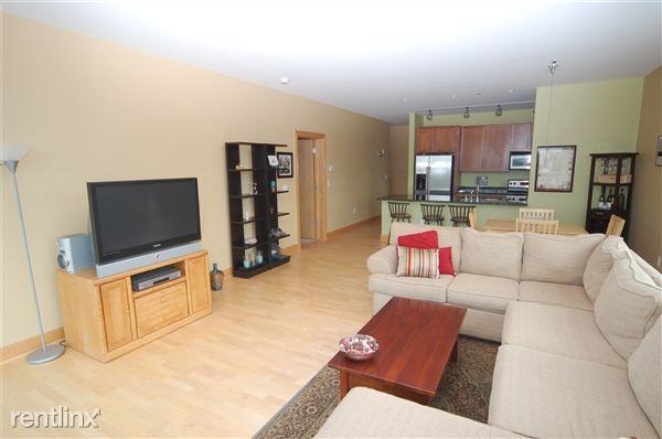 The Sterling Apartments Royall Pl, Milwaukee, WI 53202 Zumper