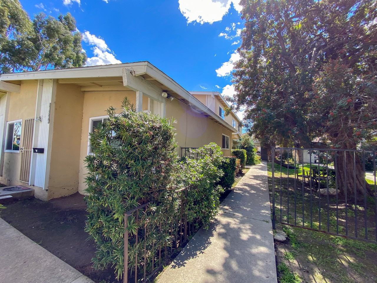 18544 Rio Seco Dr, Rowland Heights, CA 91748 2 bedroom condo