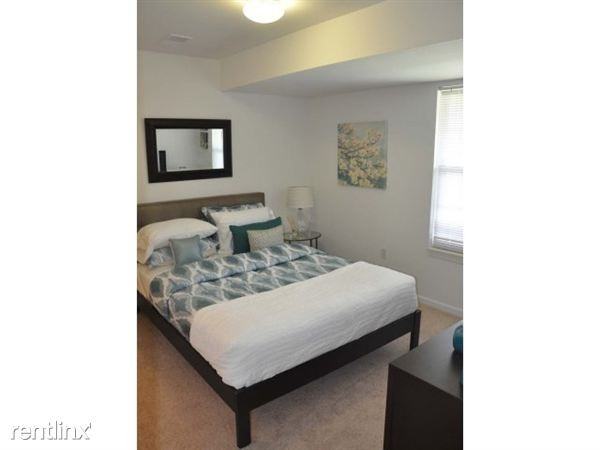 The Glens at Rolling Ridge Apartments 3890 Audrey Rae Ln, Howell, MI