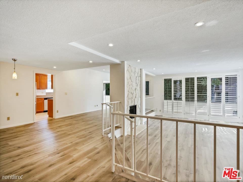1434 Greenfield Ave 204, Los Angeles, CA 90025 2 Bedroom House for