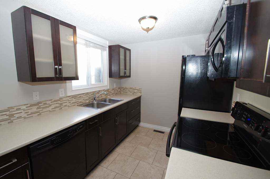 5A Clareview Village Apartments 5A Clareview Villge Nw, Edmonton, AB
