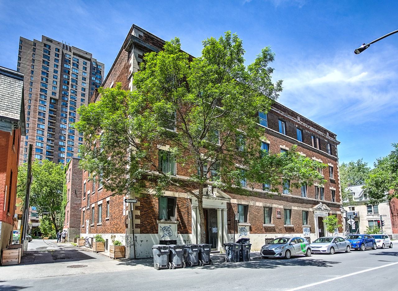 257 Rue Milton Apartments in MiltonParc, Montréal, QC H2X 1V7 Zumper
