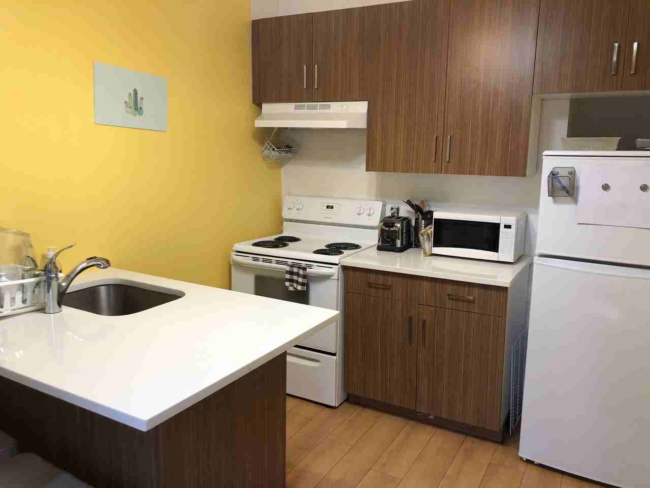 1429 Rue Stanley Apartments in Quartier VilleMarie, Montréal, QC H3A