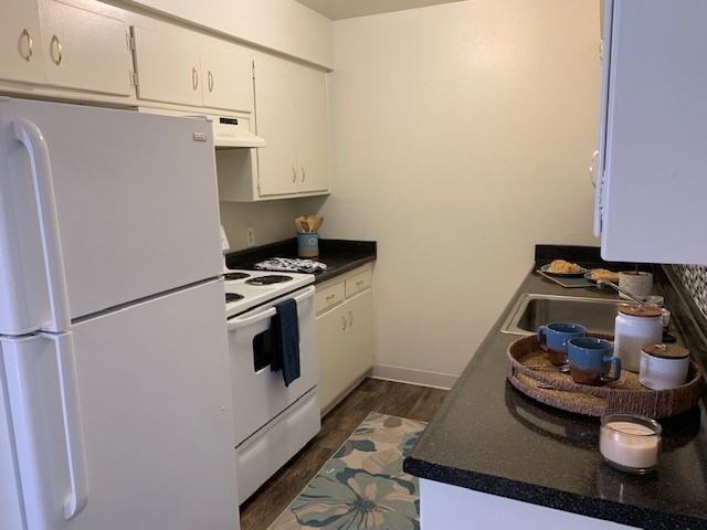 Rinconada Village Apartments 5844 Garden Park Ct, Carmichael, CA