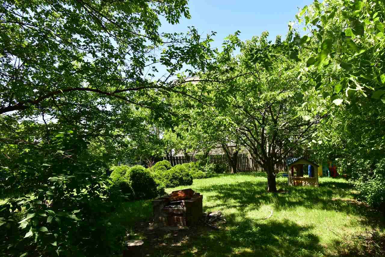 279 Drouillard Rd Apartments in Ford City, Windsor, ON N8Y 2P4 Zumper