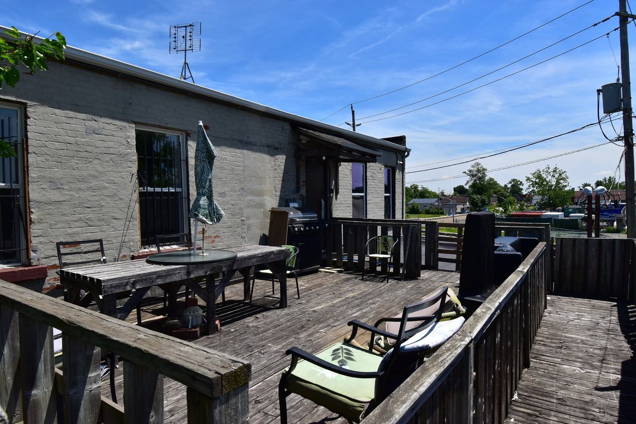 279 Drouillard Rd Apartments in Ford City, Windsor, ON N8Y 2P4 Zumper