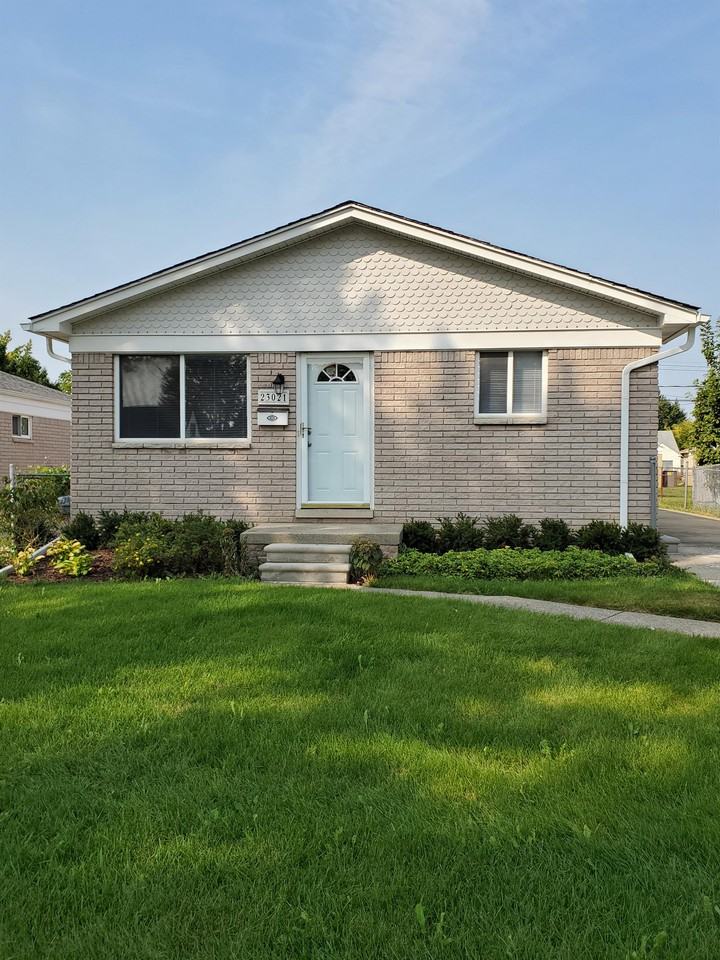 23021 Almond Ave, Eastpointe, MI 48021 3 Bedroom Apartment for Rent for