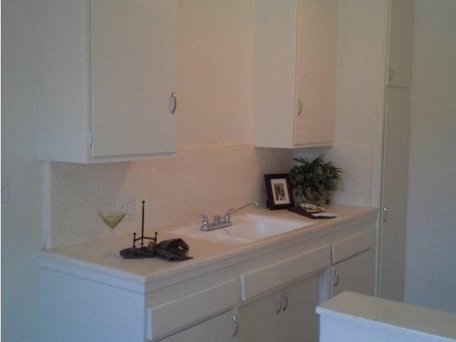 Crenshaw Manor Apartments 10800 Crenshaw Blvd, Inglewood, CA 90303