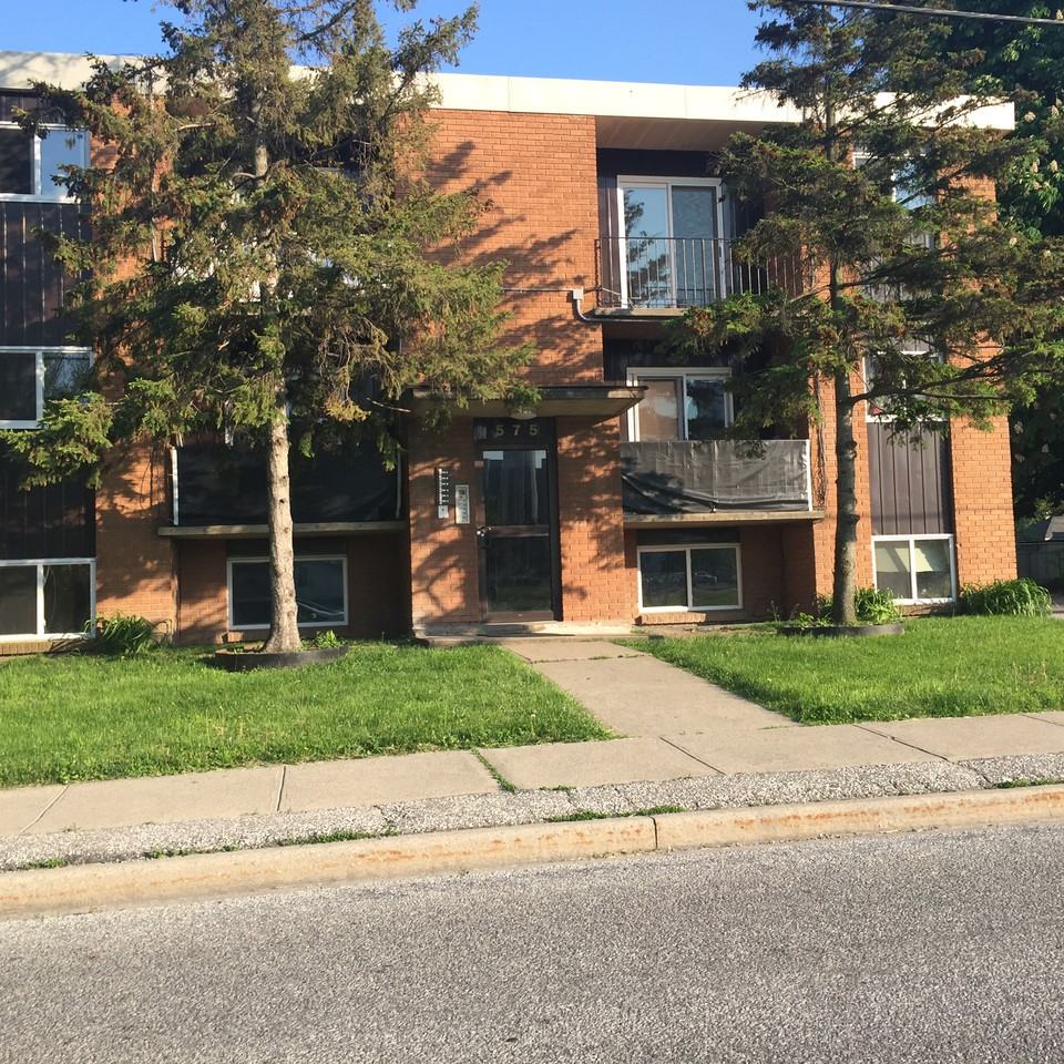 575 Assumption St Apartments in Walkerville, Windsor, ON N9A 3B3 Zumper