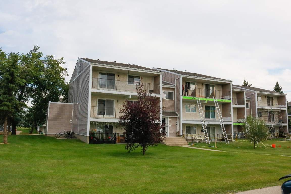 Spruce Corner Villas Apartments 3855 76 St Nw, Edmonton, AB T6K 2P9