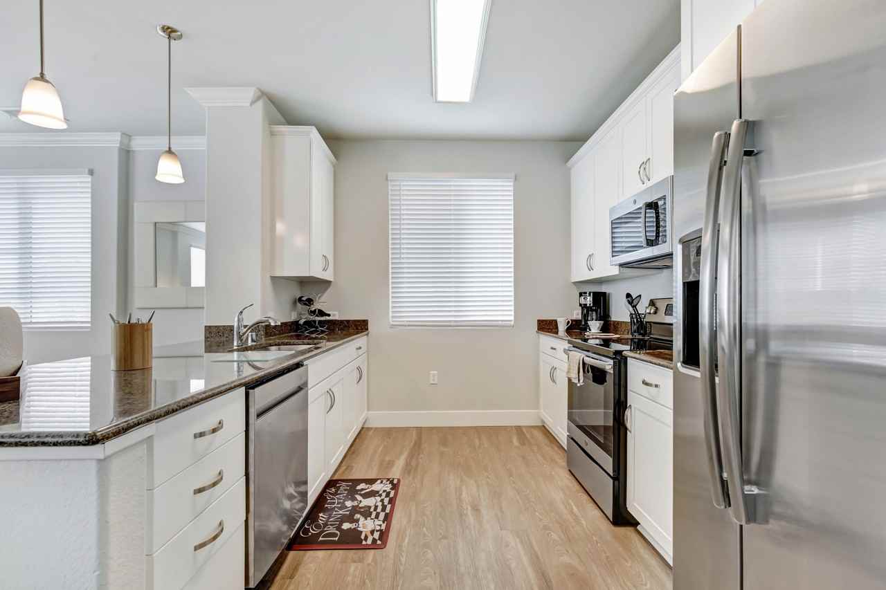 Apex Mission Valley Apartments 7084 Friars Rd, San Diego, CA 92108