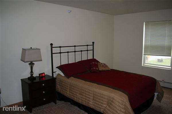 Hillside at Cedarville (2 Bedroom) Apartments Commerce Drive