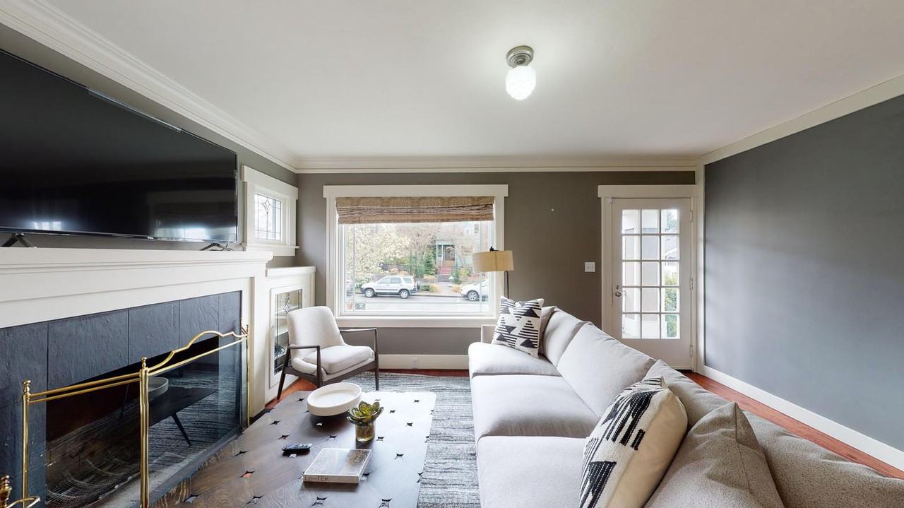 Spacious North Queen Anne home with fenced backyard Apartments in