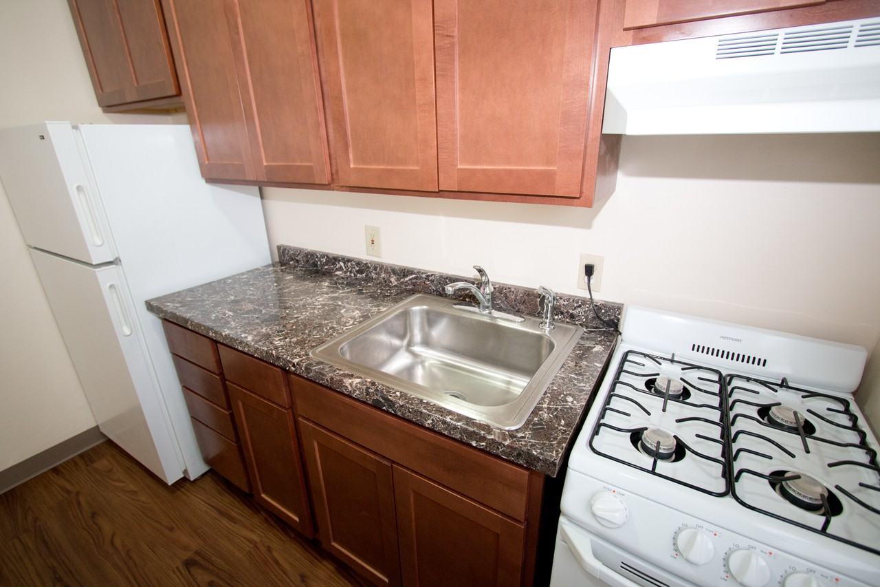 Highland Towers Apartments 1600 Ford Pkwy, St. Paul, MN 55116 Zumper