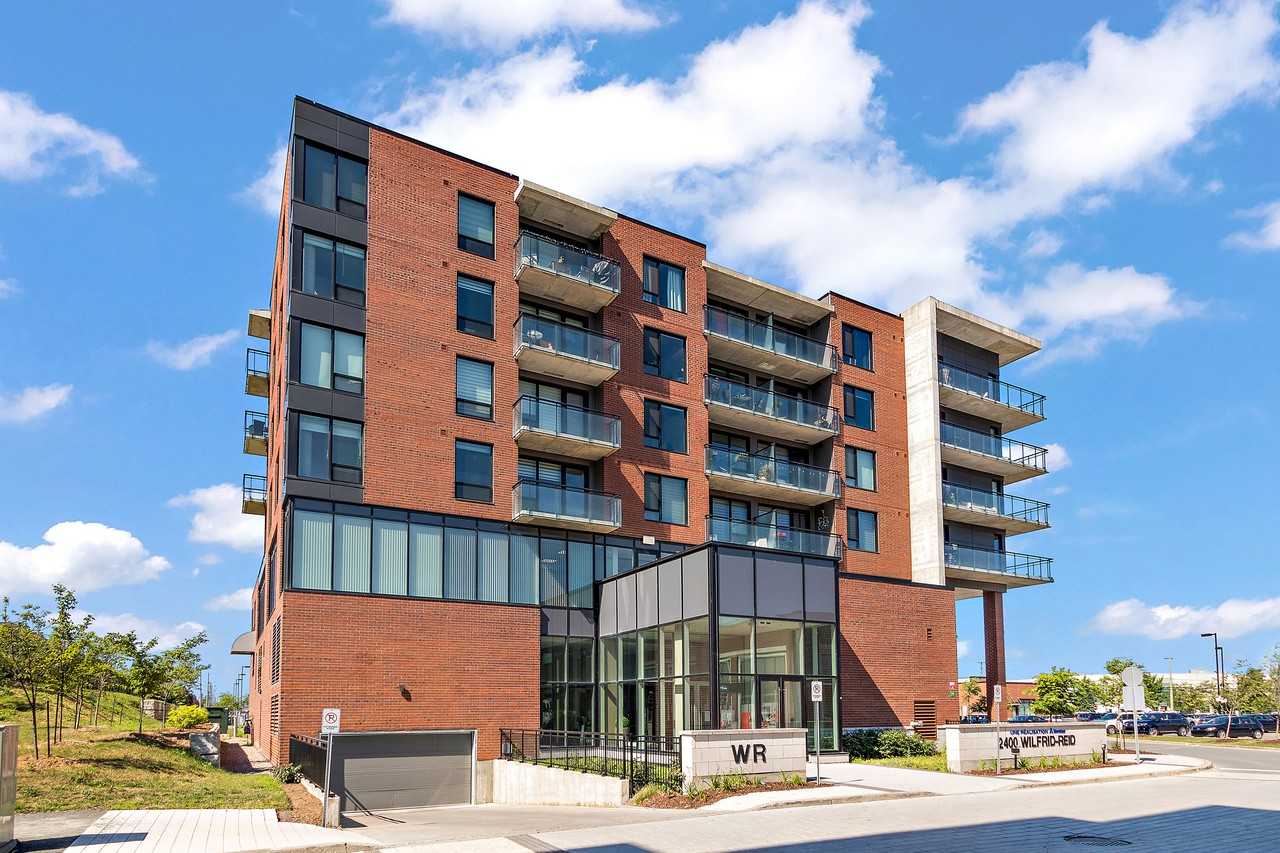 2400 Rue WilfridReid 302, Montréal, QC H4R 0B8 2 Bedroom Condo for