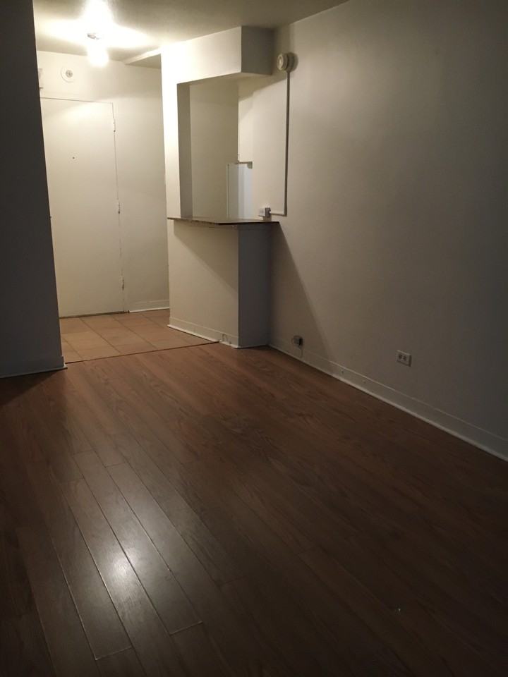 3601 Rue Sainte Famille 12, Montréal, QC H2X 2L6 Studio Apartment