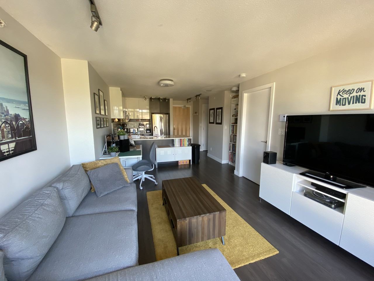 958 Ridgeway Avenue 606, Coquitlam, BC V3K 3N9 1 Bedroom Condo for