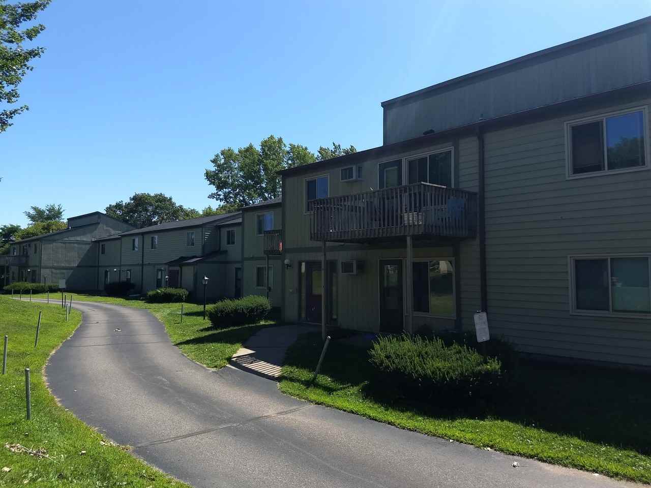 2905 Winsor Dr Apartments for Rent in Eau Claire, WI 54703 with 1