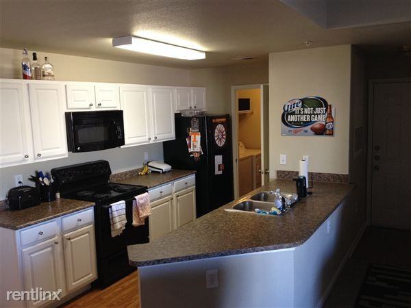 Crowne at Campus Pointe Apartments 2130 Grand Ave, Knoxville, TN