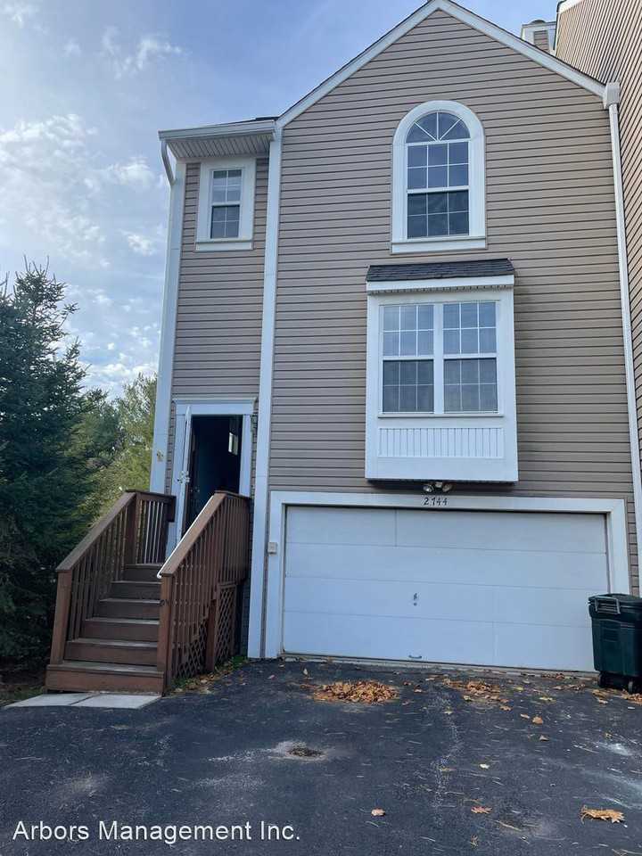 2744 Meadowcrest Ct, Franklin Park, PA 15090 3 Bedroom House for Rent for 1,800/month Zumper