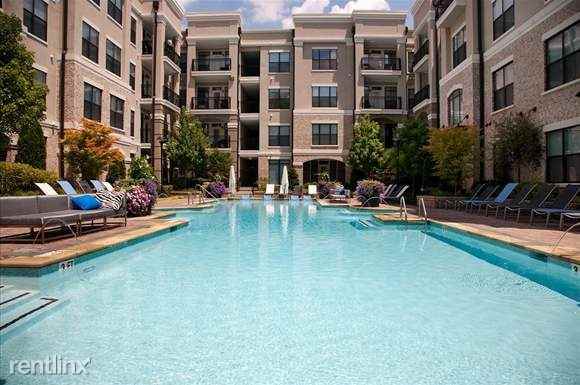 Prestige & Luxury Great Perimeter Location Nightlife (Near Perimeter