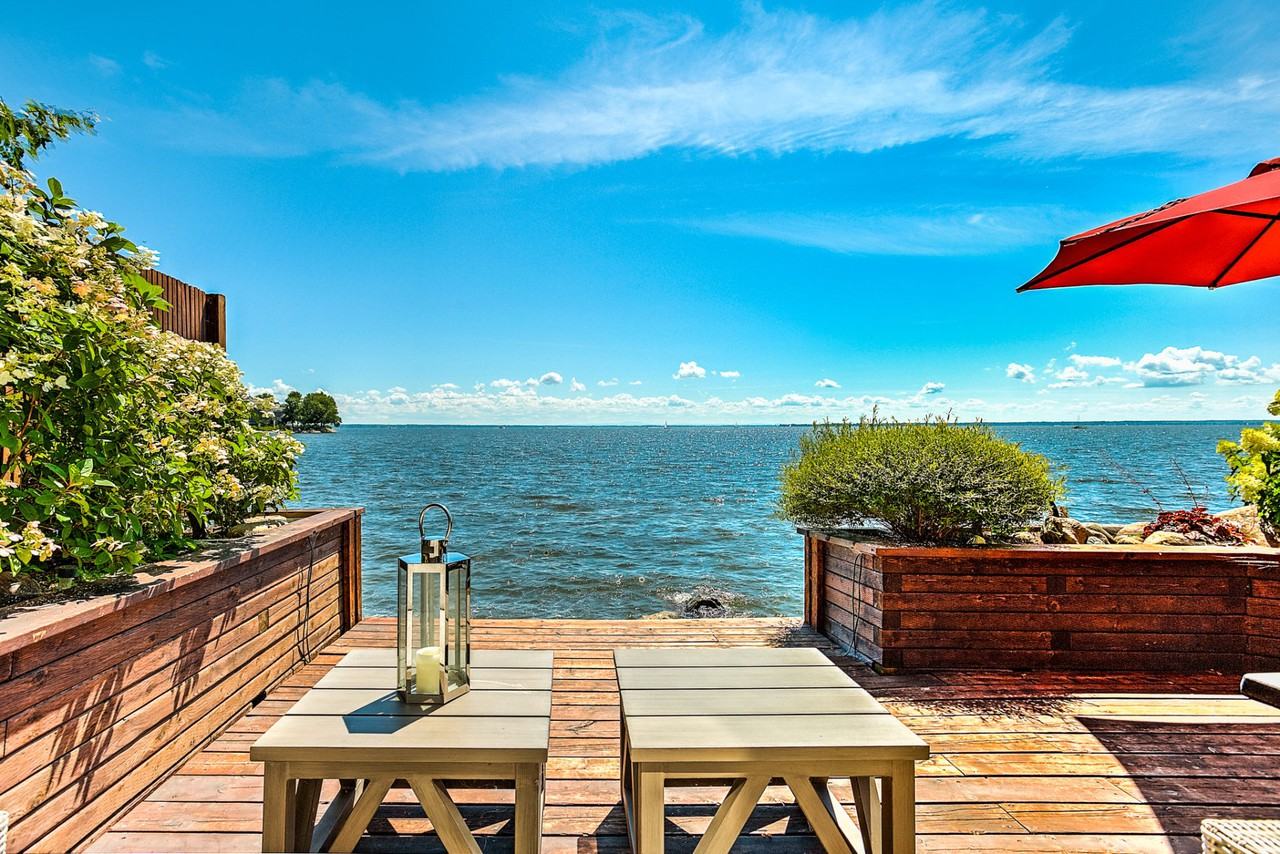 338A Ch Du BordDuLac Lakeshore, PointeClaire, QC H9S 4L7 2 Bedroom