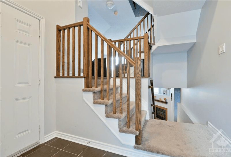 277 Parkrose Private Apartments 277 Parkrose Pvt, Ottawa, ON K4A 0N8