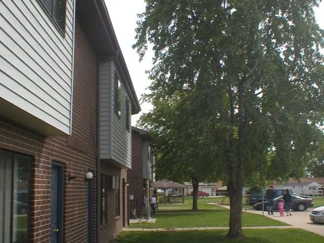 Baxter Park Apartments 200 W State St & 206 E Harrison Ct, Baxter, IA