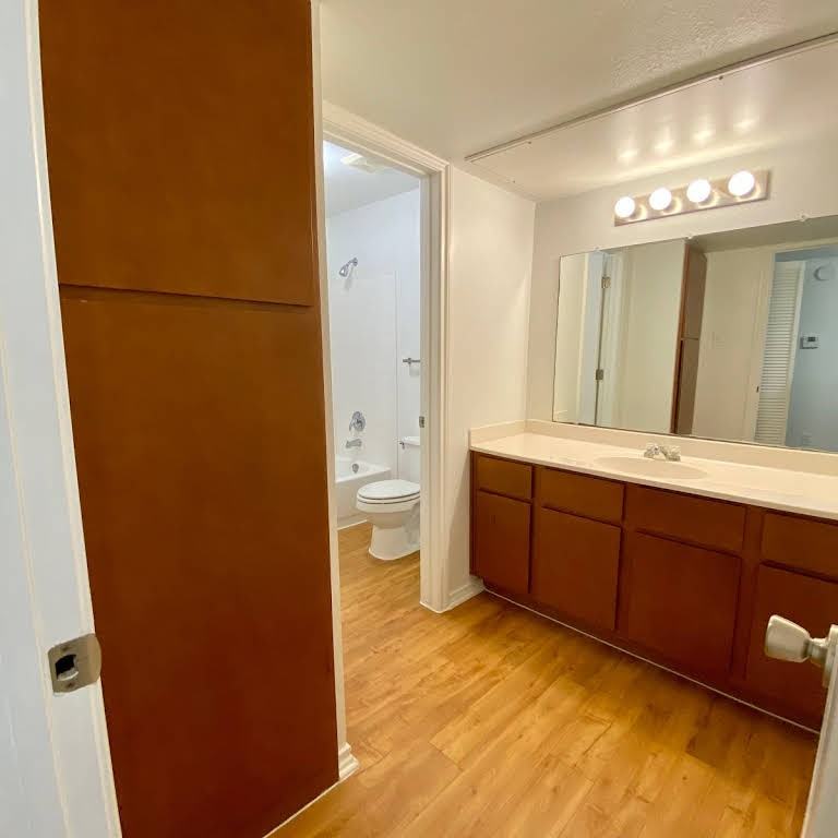 Ashley Crest Apartments 11900 Barwood Bend Dr, Houston, TX 77065 Zumper