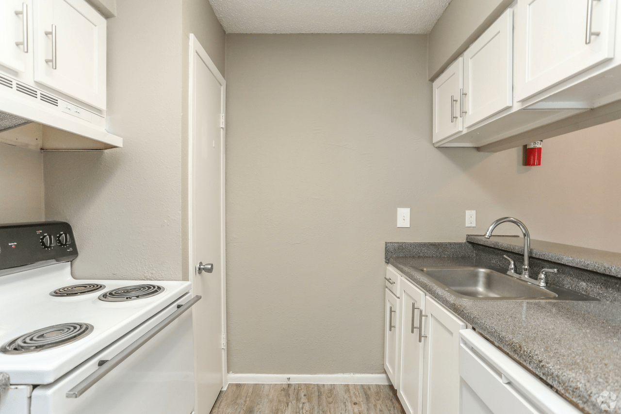 CrescentWood Apartments 100 Lakeview Dr, Clute, TX 77531 Zumper