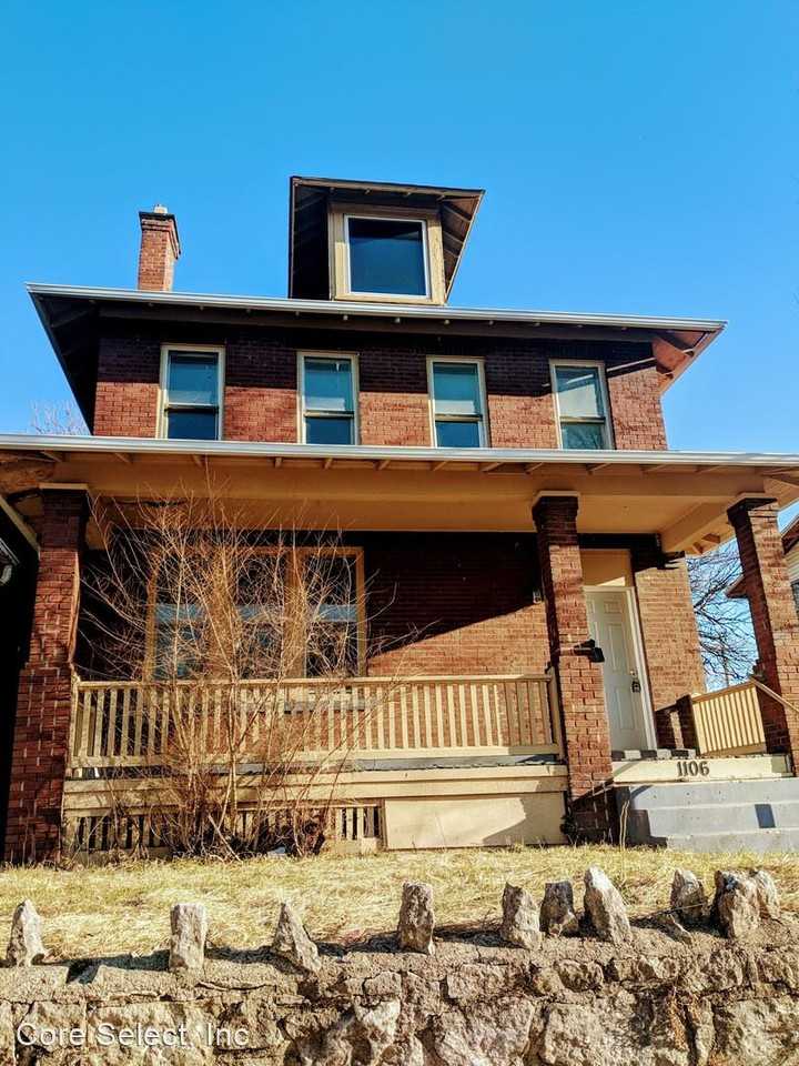 1106 E Whittier Apartments in Southern Orchards, Columbus, OH 43206