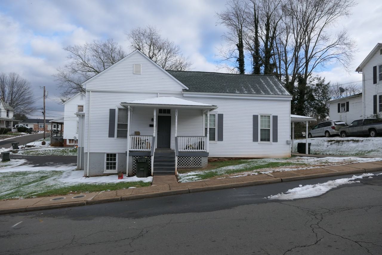 609 N East St Apartments in Culpeper, VA 22701 Zumper