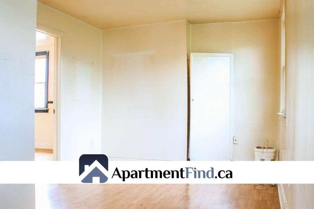 355 Lafontaine Avenue Apartments 355 Lafontaine Ave, Ottawa, ON K1L 6X6 Zumper