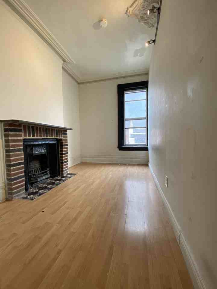 218 Queen Street East B, Toronto, ON M5A 1S3 2 Bedroom Apartment for