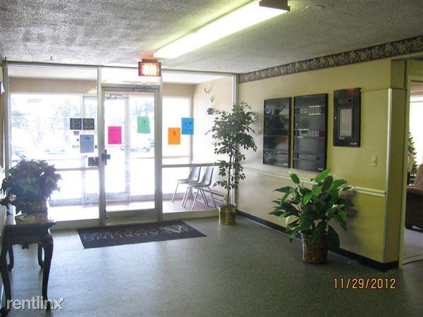 Winston Summit Apartments 137 Columbine Dr, WinstonSalem, NC 27106