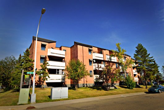 Beau mills Apartments 15825 Beaumaris Road Northwest 203, Edmonton