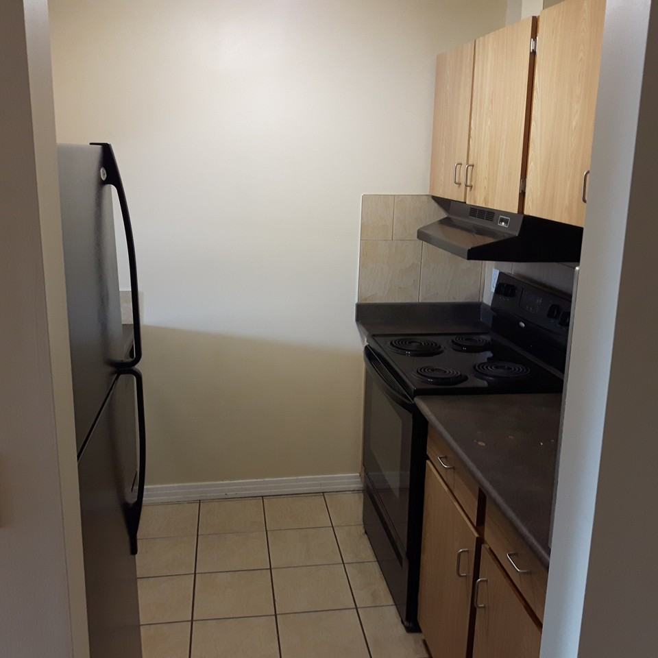 Beau mills Apartments 15825 Beaumaris Road Northwest 203, Edmonton