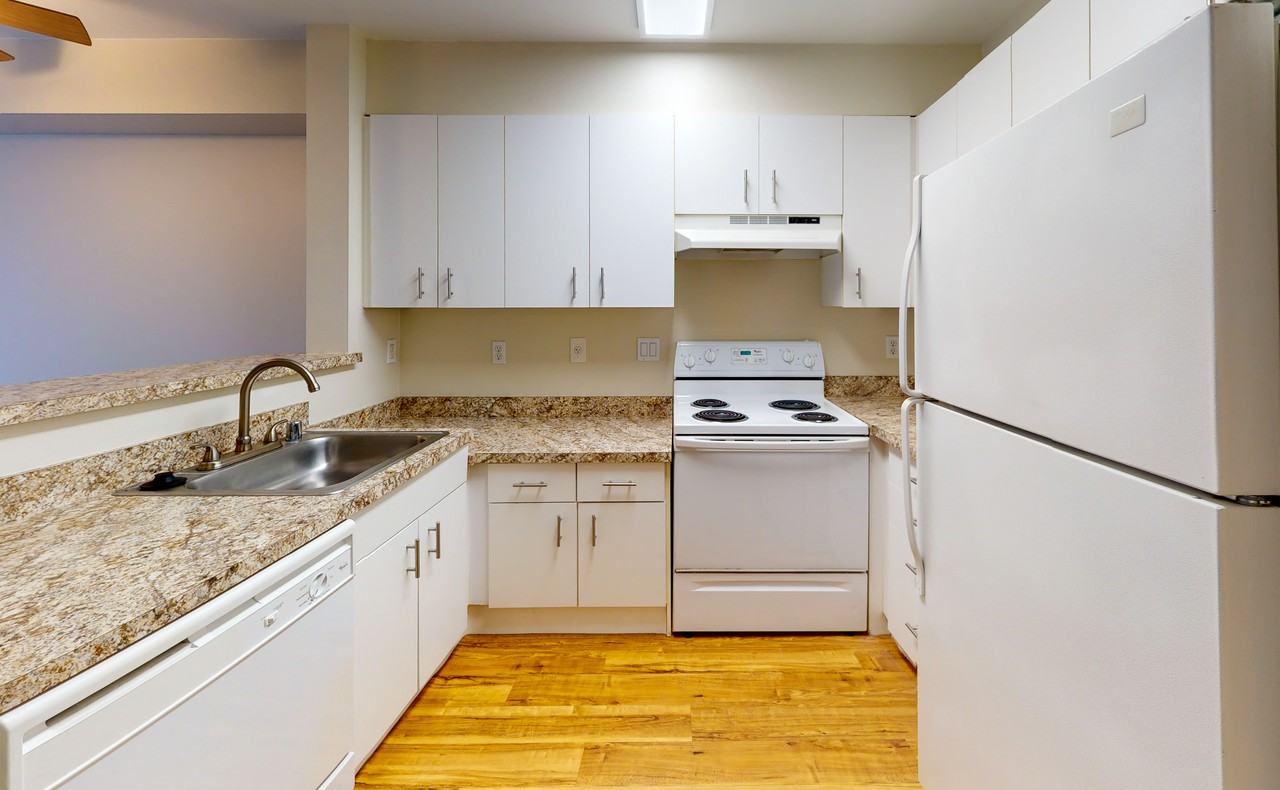 Promenade at the Park Apartment Homes Apartments 3215 Ne 143rd St