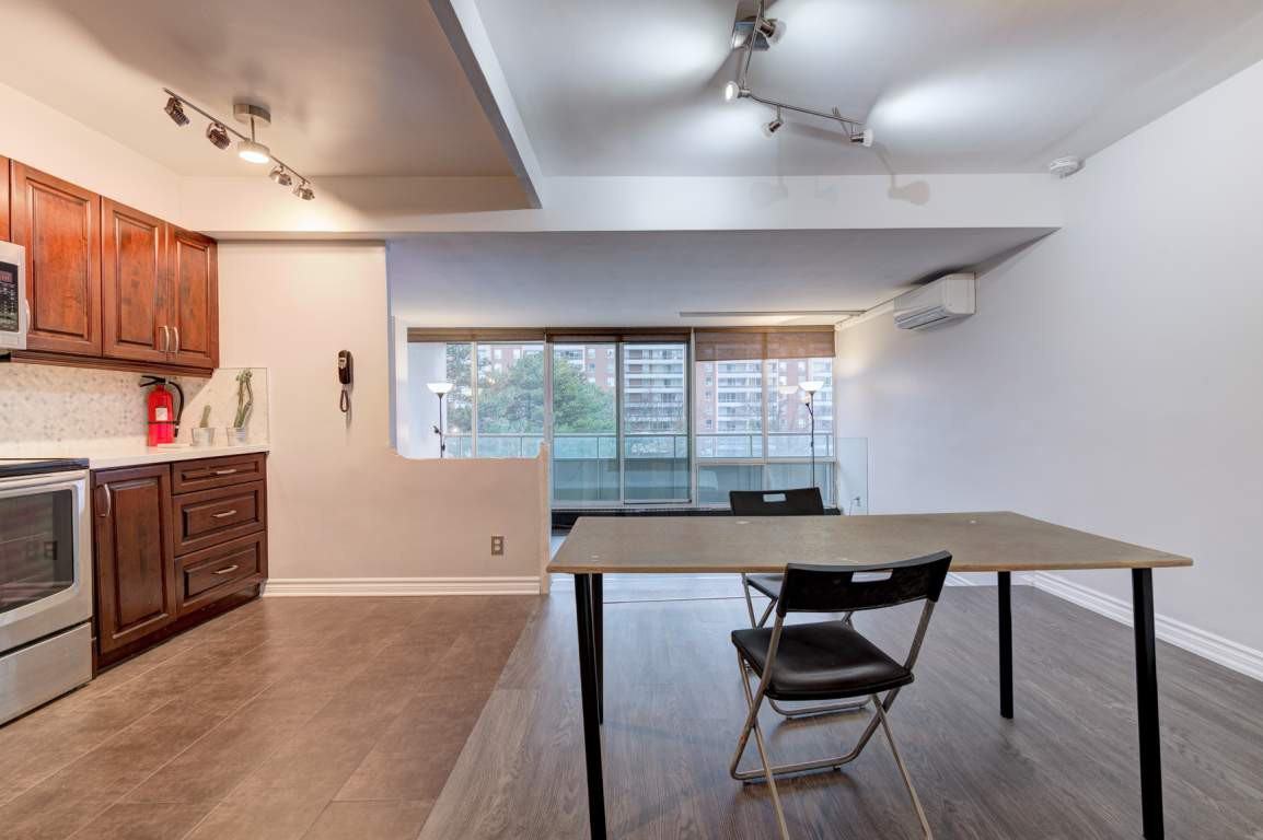 19 Four Winds Drive 413 Apartments 19 Four Winds Dr, Toronto, ON M3J