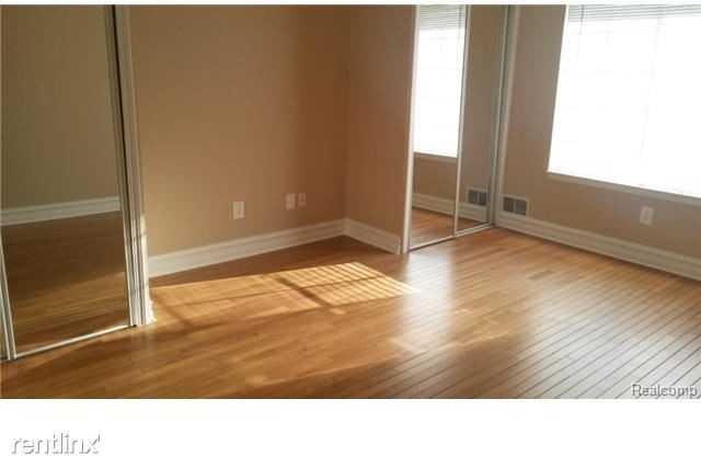 Balmoral Club Condominiums Apartments 30284 Southfield Rd, Southfield