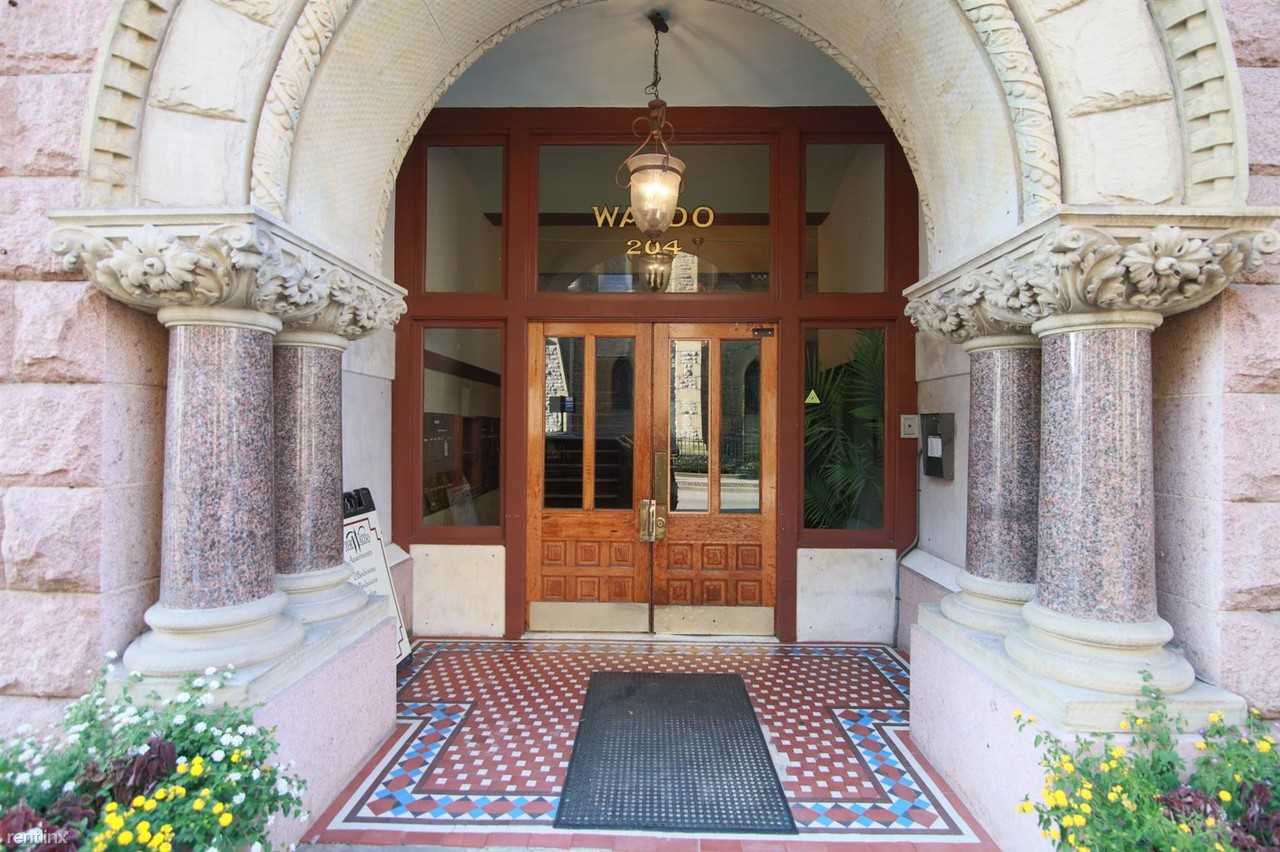 The Waldo Apartments 204 W 8th St, Cincinnati, OH 45202 Zumper