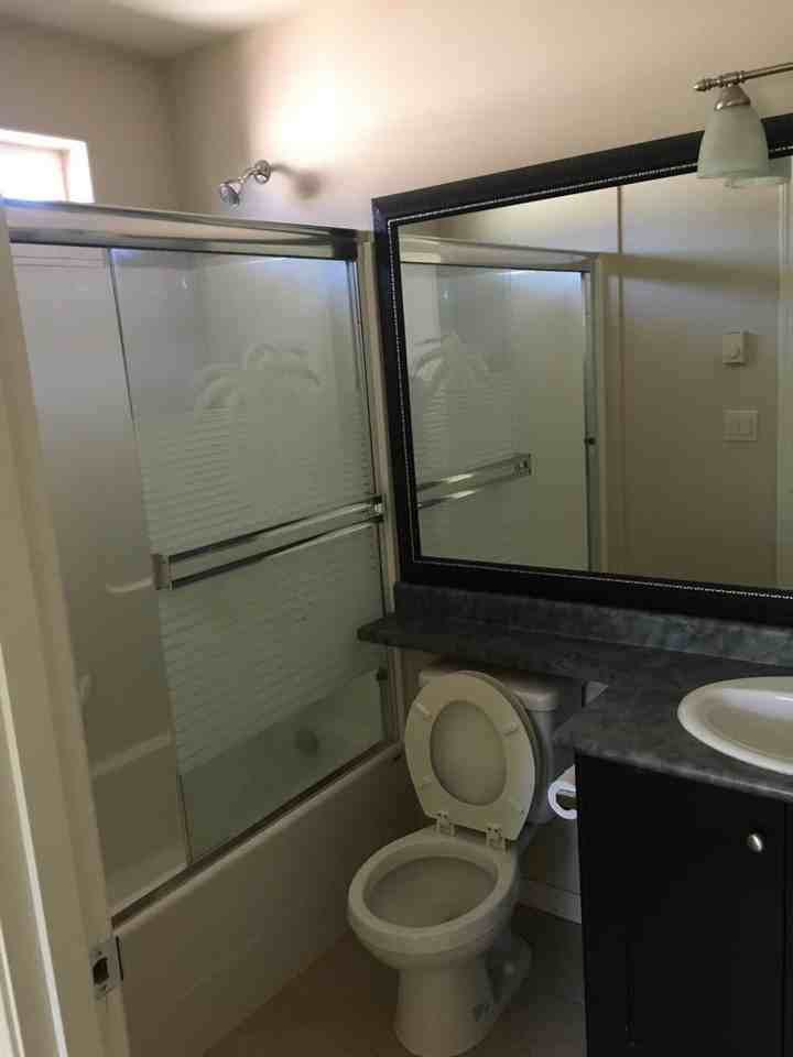 1036 Adelia St Unit A A, Blaine, WA 98230 3 Bedroom House for 1,650