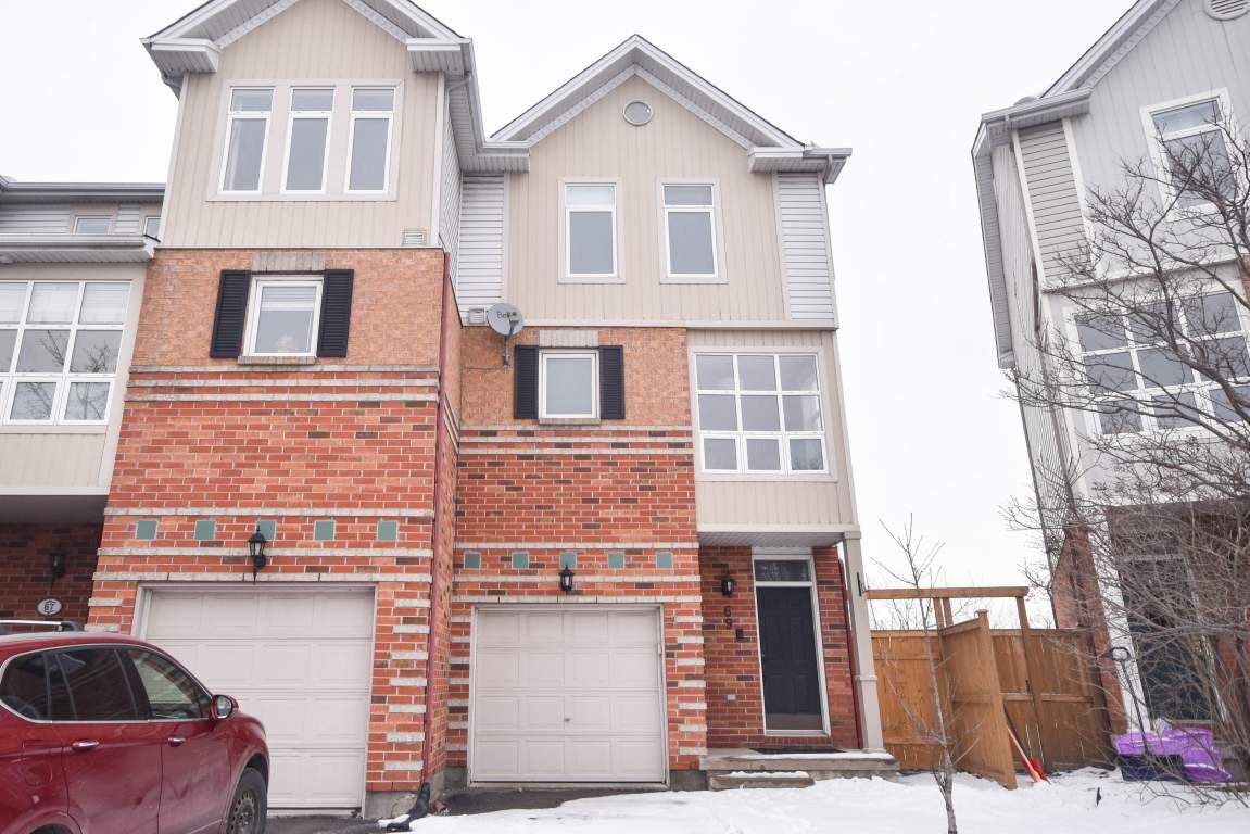 69 Robinson Avenue Apartments 69 Robinson Ave, Ottawa, ON K1N 8N8