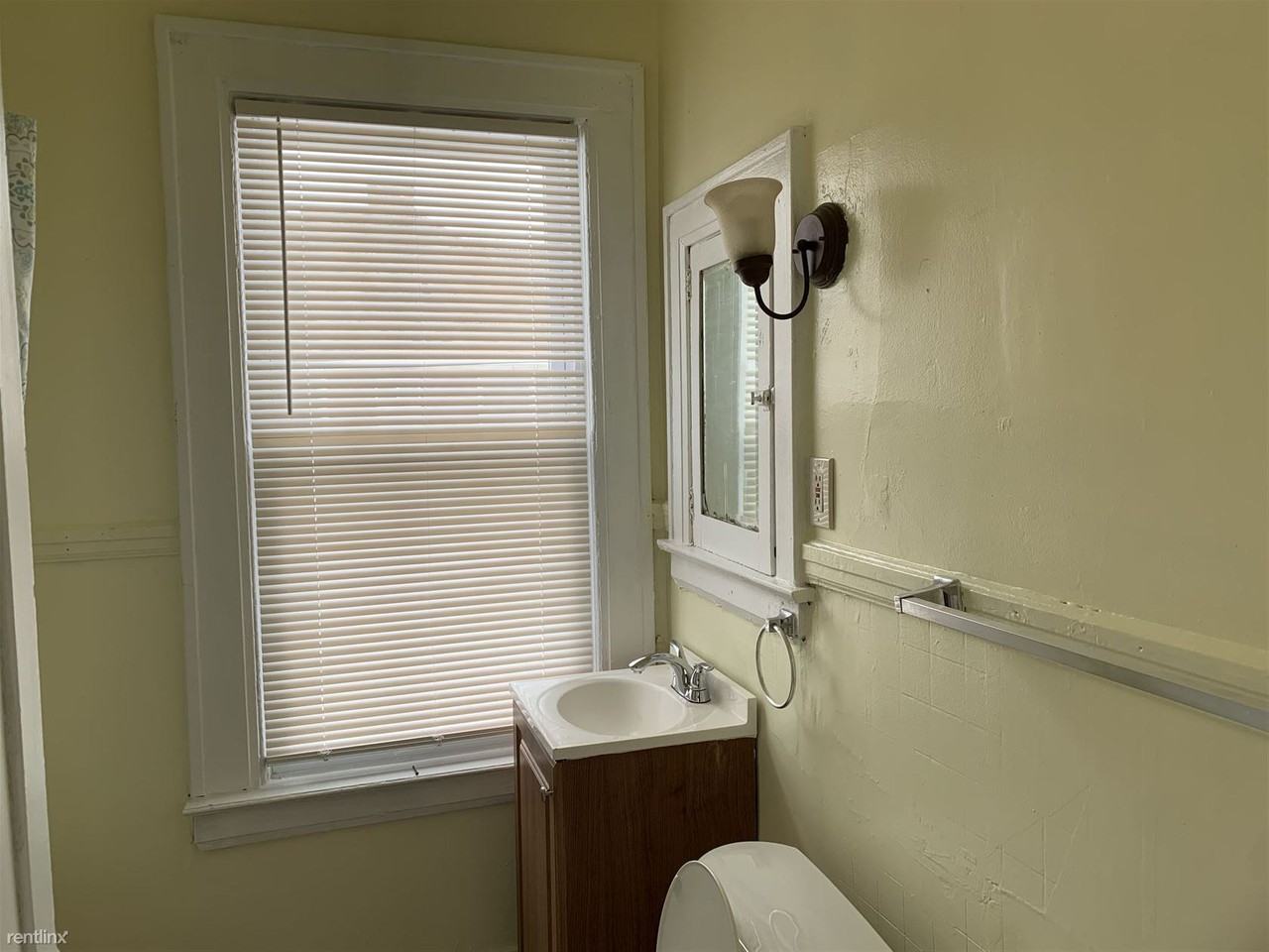 3526 Harding St Apartments in St. Jean, Detroit, MI 48214 Zumper