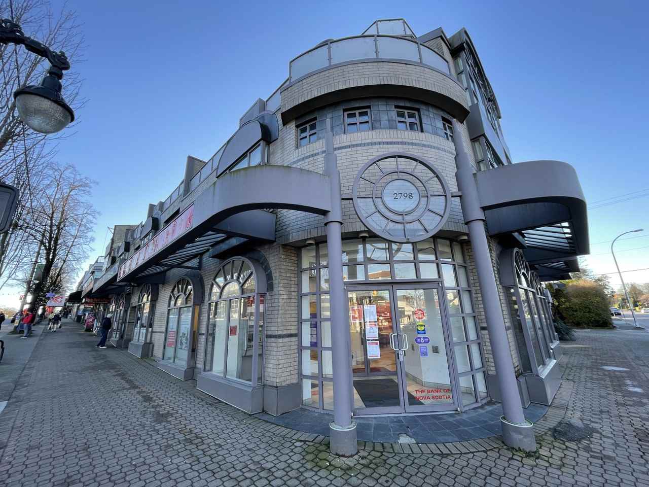 MacDonald Court Apartments 2520 Macdonald Street, Vancouver, BC V6K