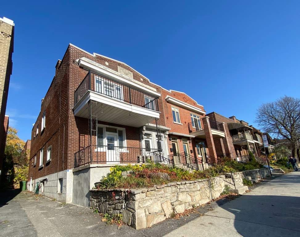 4359 av Girouard Apartments 4359 Av Girouard, Montréal, QC H4A 3E5