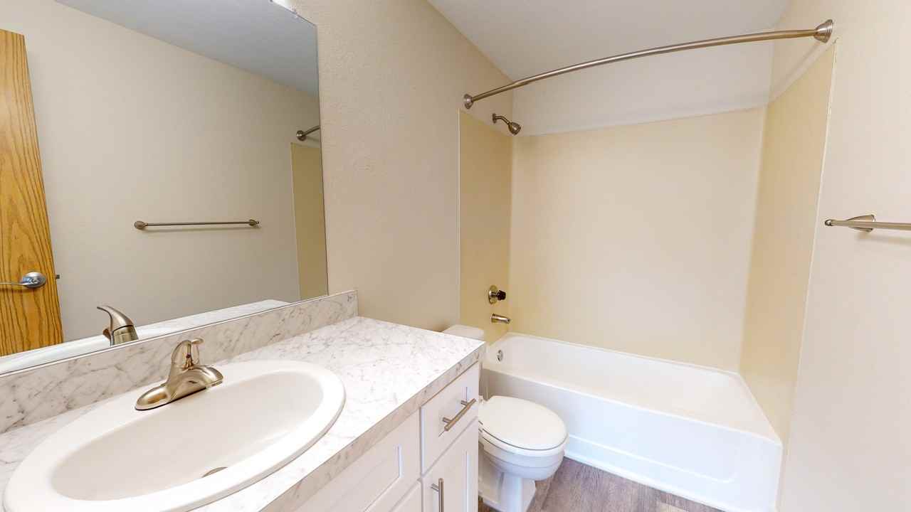 Willows Court Apartment Homes Apartments 12316 28th Ave Ne, Seattle