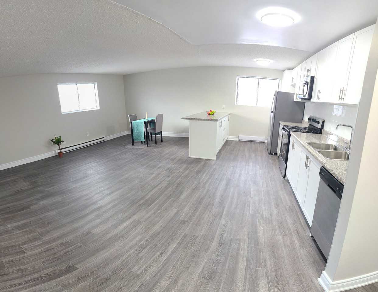 965 Simcoe St. N Apartments 965 Simcoe Street North, Oshawa, ON L1G