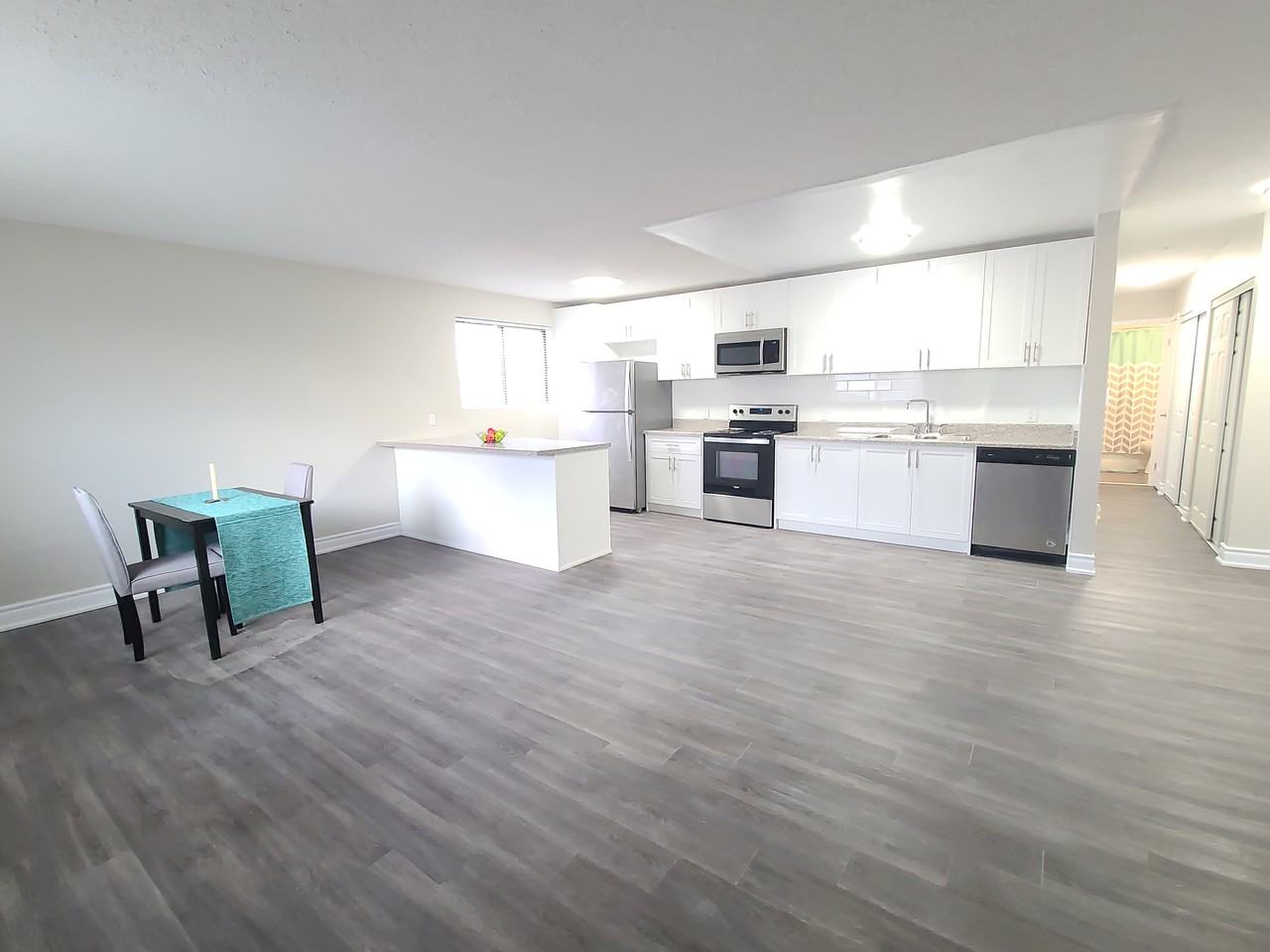 965 Simcoe St. N Apartments 965 Simcoe Street North, Oshawa, ON L1G