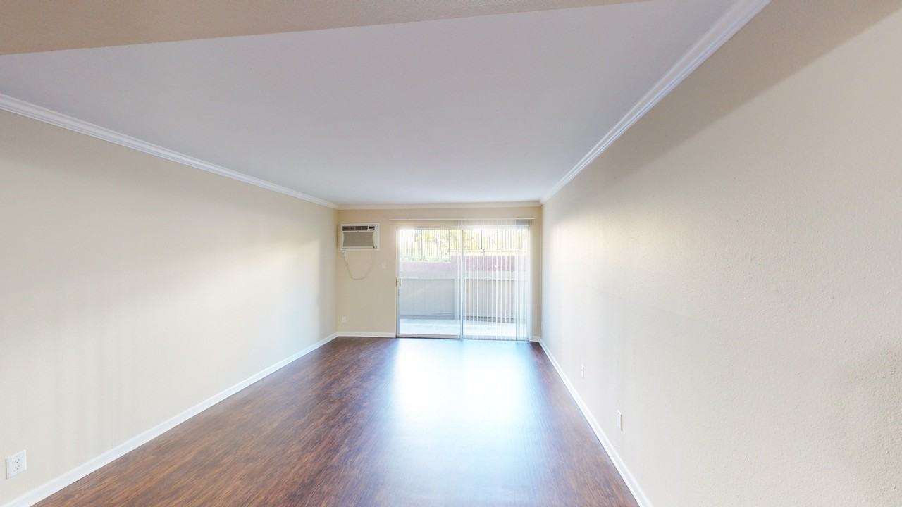 Hillside Village Apartments 4343 Ocean View Blvd, La Crescenta